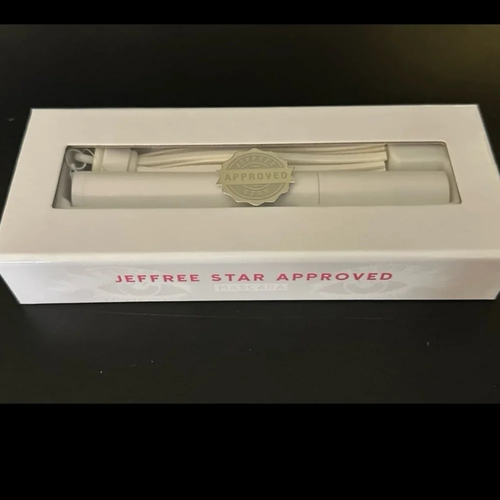 Jeffree Star Mascara in Powder White 7ml NIB❄️ White